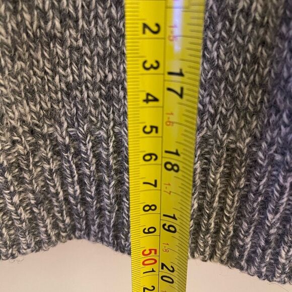 Classic Gray and Red Argyle Cardigan Sweater - Picture 9 of 11